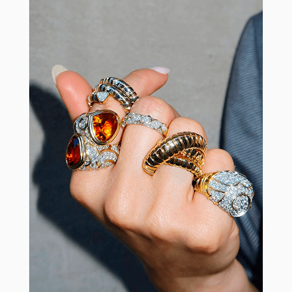 Мы выбрали для вас лучшие украшения на январских распродажах