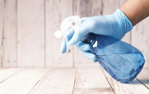 Чем отмыть краску для волос: с одежды, мебели, пола и тела