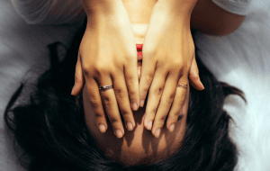 5 симптомов инсульта, которые легко спутать с усталостью, опьянением и другими состояниями: рассказывает невролог