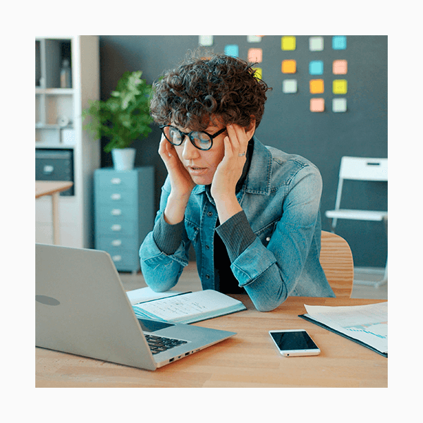 Мама привела ребенка на прием к неврологу, а врач назначил лечение только маме: нормально ли это?