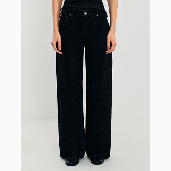 Устали от леопарда? Попробуйте змеиный принт, раз уж он снова актуален