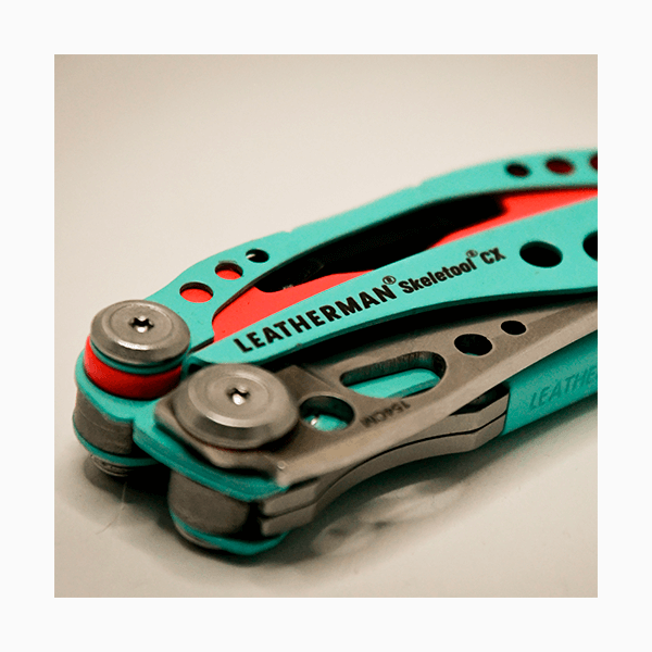 Необычные подарки на 23 Февраля: чем удивить любимого мужчину