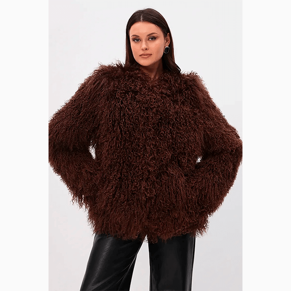 Теплые тренды: сапоги-трубы, цветные перчатки и другие вещи, которые пригодятся и в начале весны