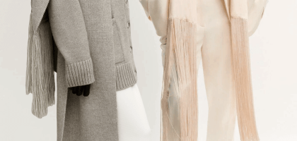 Шарф с бахромой – самый эффектный аксессуар сезона