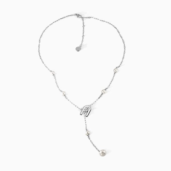 Какая косметика особенно вредна для украшений?