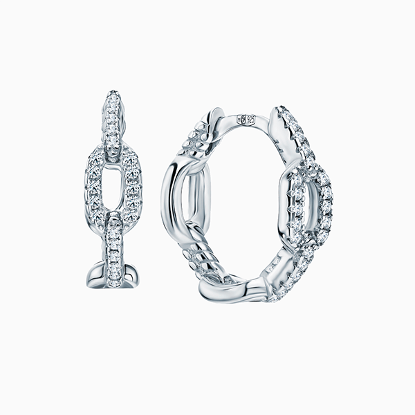 Ювелирное комбо с кристаллами, которое выглядит эффектно