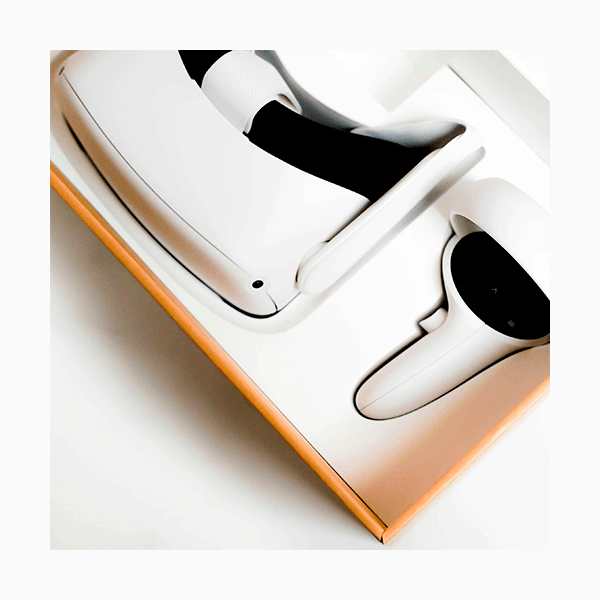 Необычные подарки на 23 Февраля: чем удивить любимого мужчину