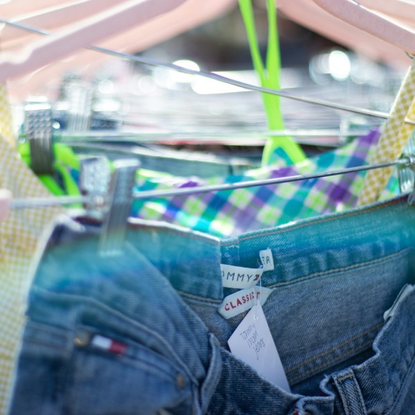 как отстирать джинсы