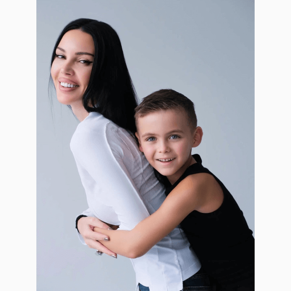 Оксана Самойлова трогательно поздравила сына с днем рождения