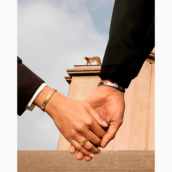 Парные украшения и аксессуары – лучшие подарки на День всех влюбленных