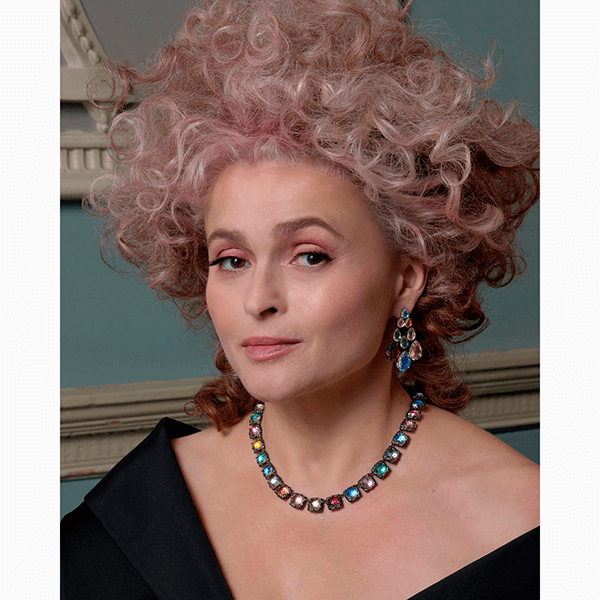 Ювелирное комбо с кристаллами, которое выглядит эффектно