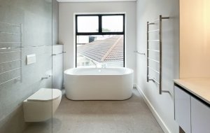 Скрытая сантехника или открытое решение для быстрого доступа?