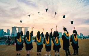 Как выбрать профессию после 11 класса: подборка перспективных направлений