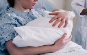 Сумка в роддом: список вещей, которые нужно взять