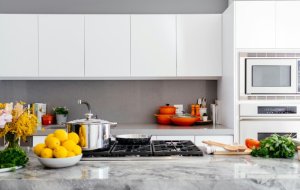 Кухонный фартук: из чего делать, чтобы было легче ухаживать