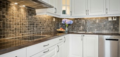 Как выбрать кухонный фартук и не пожалеть об этом в будущем