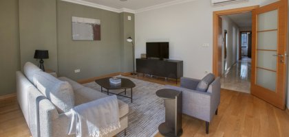 Какое напольное покрытие выбрать для прихожей