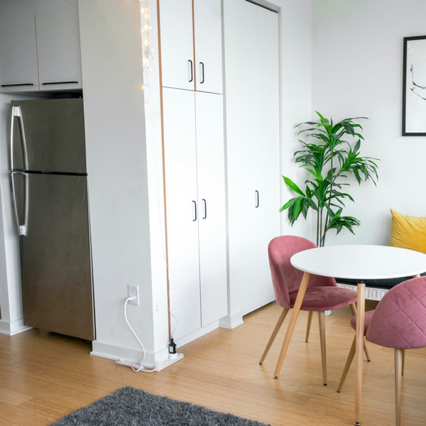 Как зонировать студию без стен и перегородок