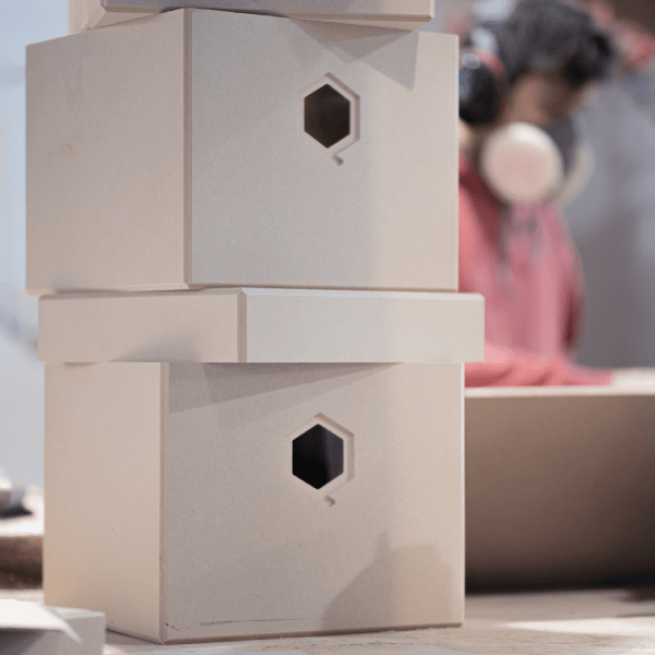 Как хранить сезонные вещи, если нет кладовки