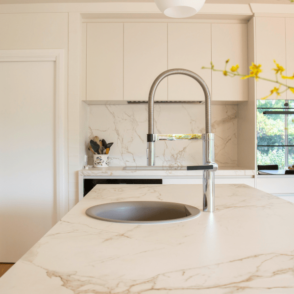 Как выбрать кухонную мойку