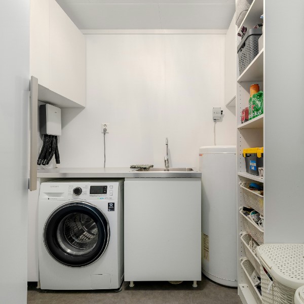 Раковины над стиральной машинкой