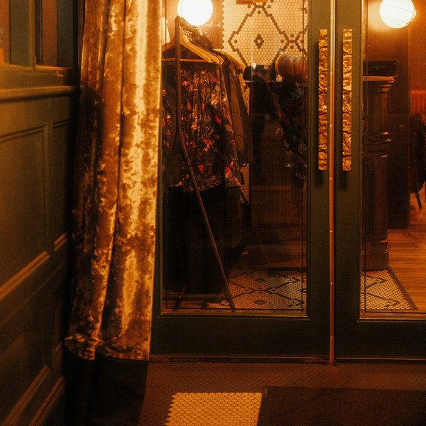 Какое напольное покрытие выбрать для прихожей