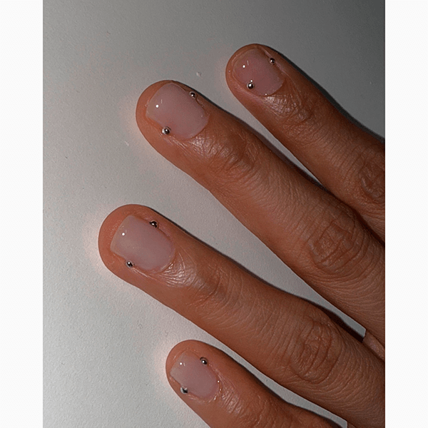 5 классных идей маникюра на эту весну