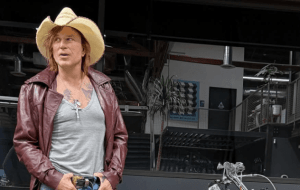 Микки Рурк лишился жилья из-за долгов