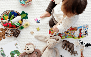 Полевое поведение: дети-ураганы и взрослые, которые покупают лишнее. Почему так происходит и что делать?