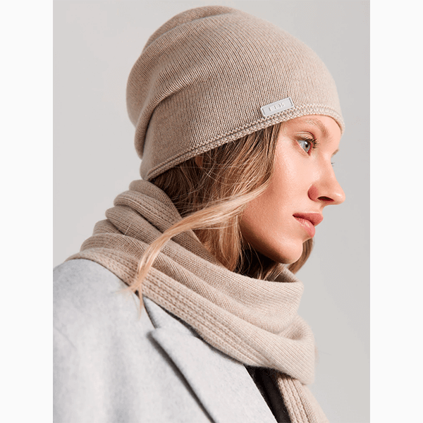 Шарф – главный аксессуар этого сезона. Где покупать и с чем носить?