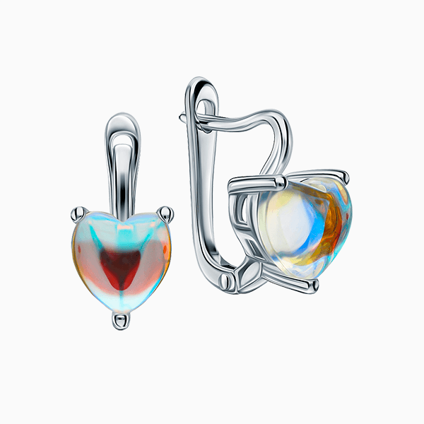 Лунный камень – загадочный и стильный камень, который усиливает женскую энергию