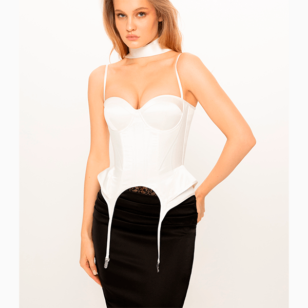 Где купить корсет для образов в стиле главной героини «Грозового перевала»?