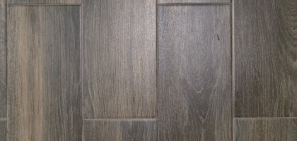 Плитка под дерево: плюсы, минусы и где ее точно не надо класть