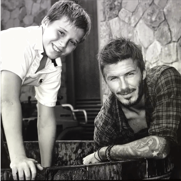 Виктория и Дэвид Бекхэм поздравили сына с днем рождения на фоне конфликта с ним