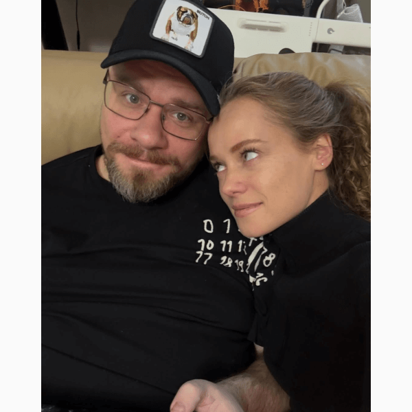 Жена Гарика Харламова ответила на слухи о беременности