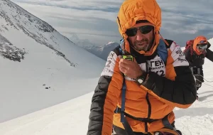 На Эльбрус за бриллиантом: вышел документальный фильм SUNLIGHT о российских альпинистках