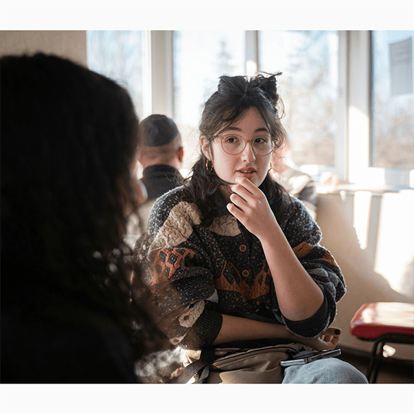 Когда многословие – признак болезни. Какой? Объясняет невролог