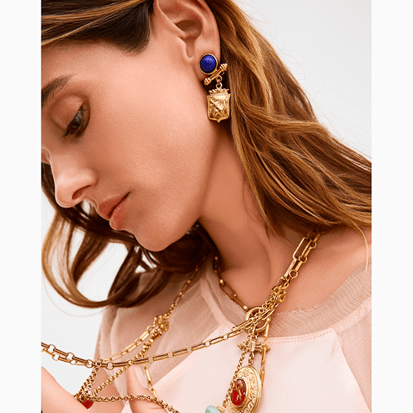 Наши фавориты в начале весны – украшения с лазуритом