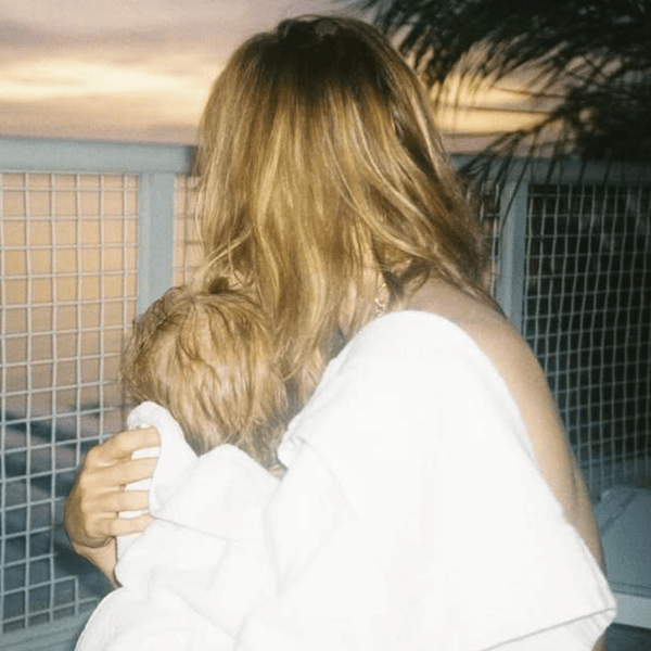 Возлюбленная Роберта Паттинсона трогательно высказалась об их дочери