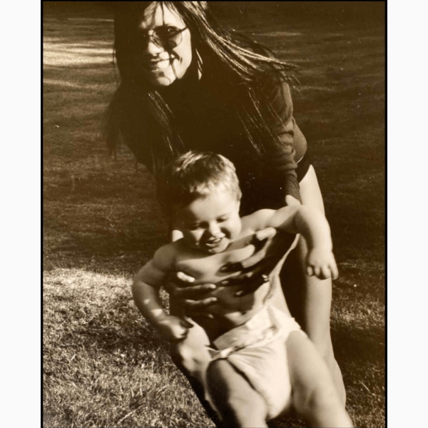 Виктория и Дэвид Бекхэм поздравили сына с днем рождения на фоне конфликта с ним