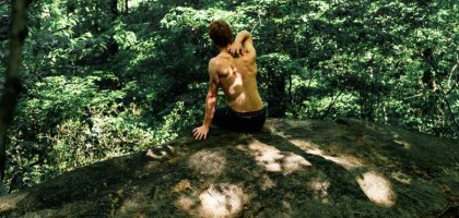 Как начать держать спину ровно