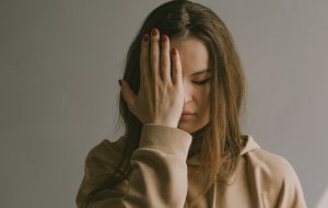 Почему после хороших событий нас накрывает тревога