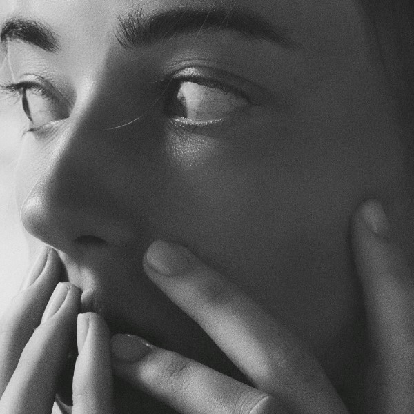 Почему некоторые люди боятся тишины и заполняют её фоновым шумом