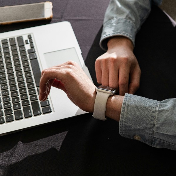 можно работать на 2 работах официально