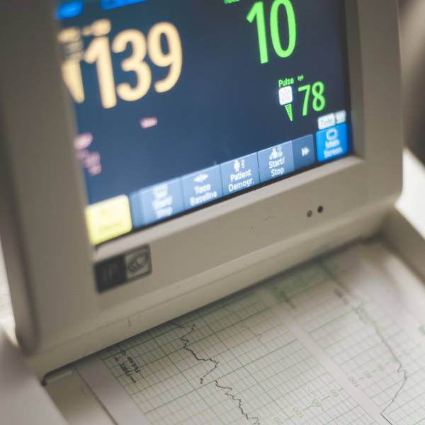 как поддержать больного раком