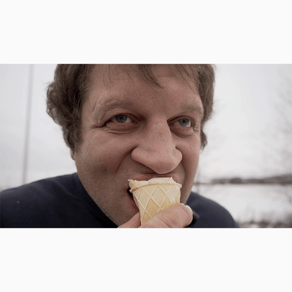 Что смотреть в кино на этой неделе: «Вот это драма!», «Красная пустыня», «Моя собака – космонавт»