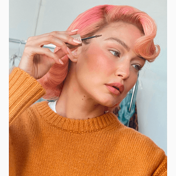 Эстетика мечтательности: что такое поэтический макияж (poetcore)