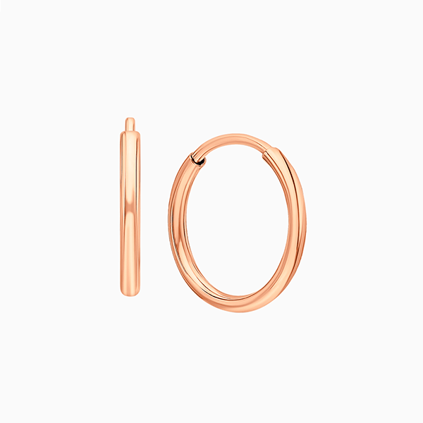 Как выглядит девушка, которая не носит украшения?