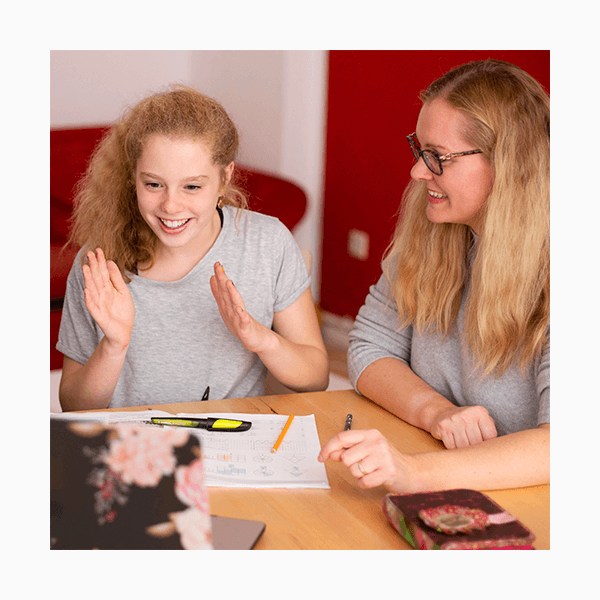 Тревожный родитель: как перестать волноваться из-за оценок и успехов ребенка