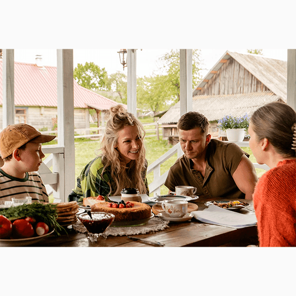Что смотреть в кино на этой неделе: «Ангелы Ладоги», «Коммерсант», «Запретный плод»